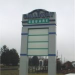 Tall shopping center sign in Central Ohio for Galloway Square